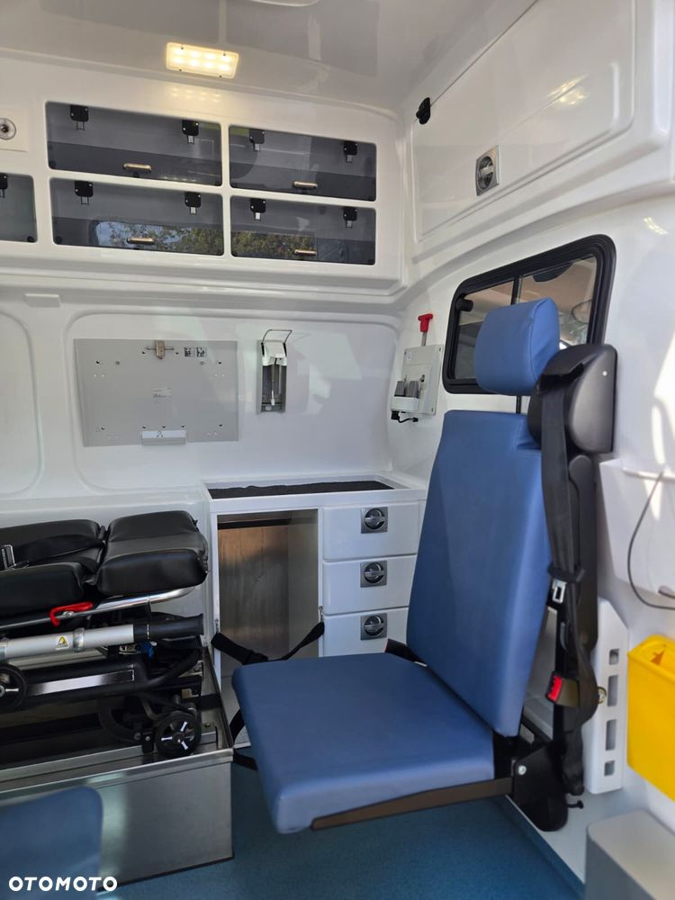 Volkswagen TRANSPORTER T6.1 Ambulans Karetka - 14