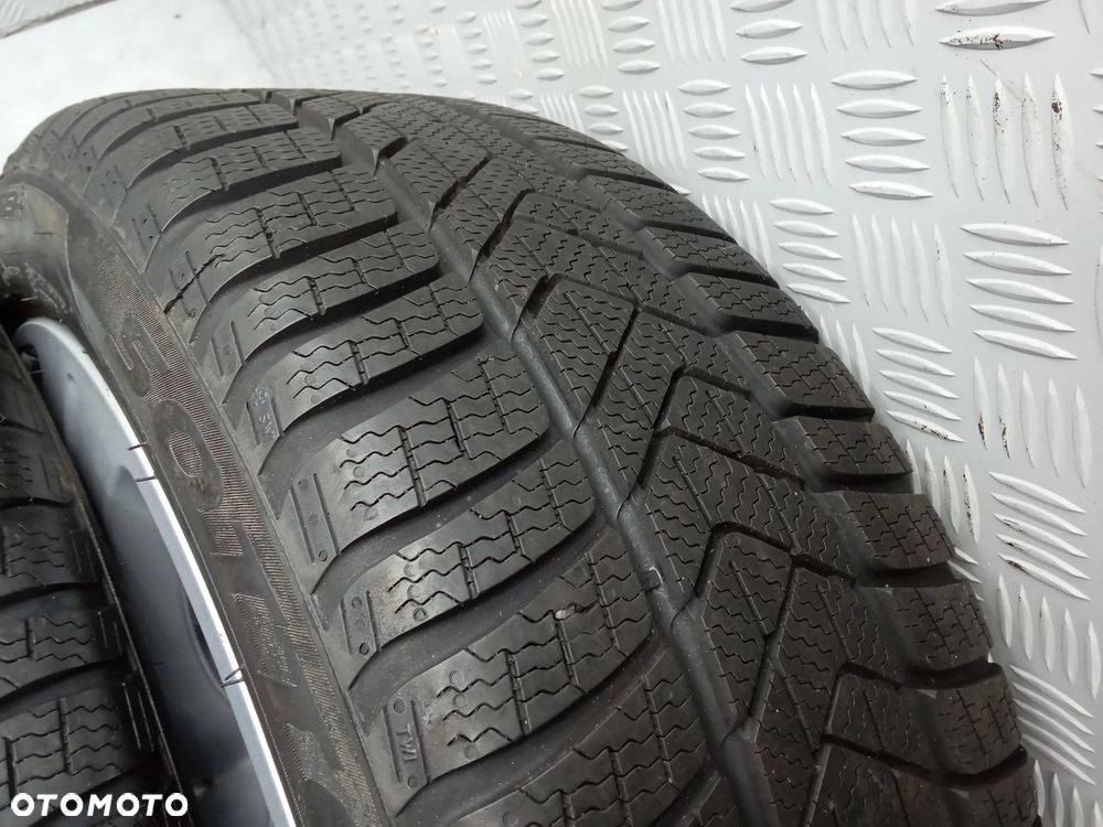 Koła Mercedes E-klasa W213 8Jx18 et43 5x112 - 17