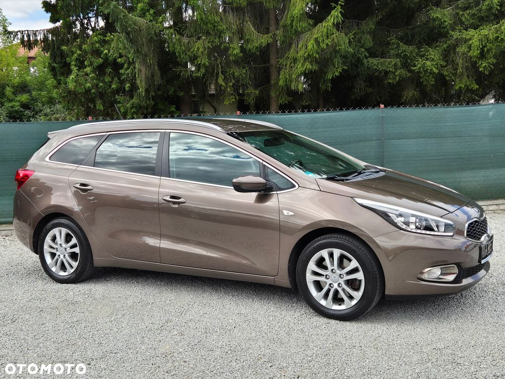 Kia Ceed 1.6 GDI Fifa World Cup Edition - 7