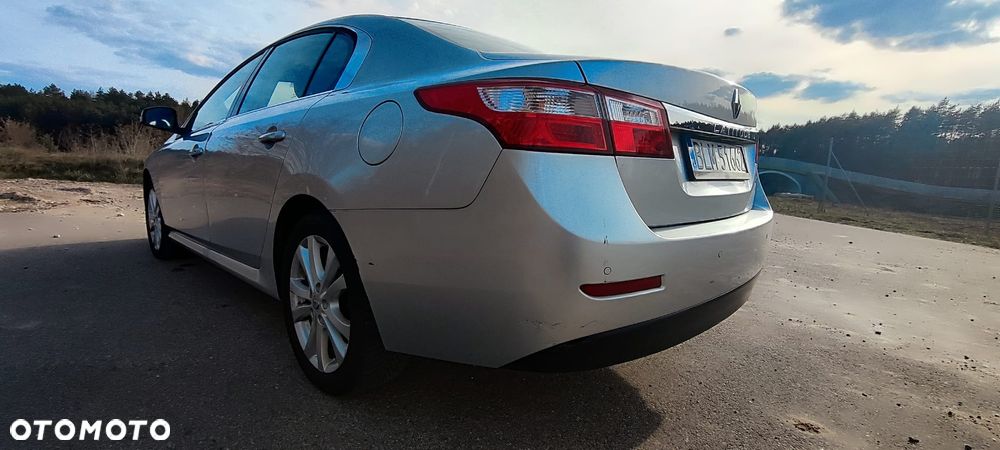 Renault Latitude 2.0 dCi - 8