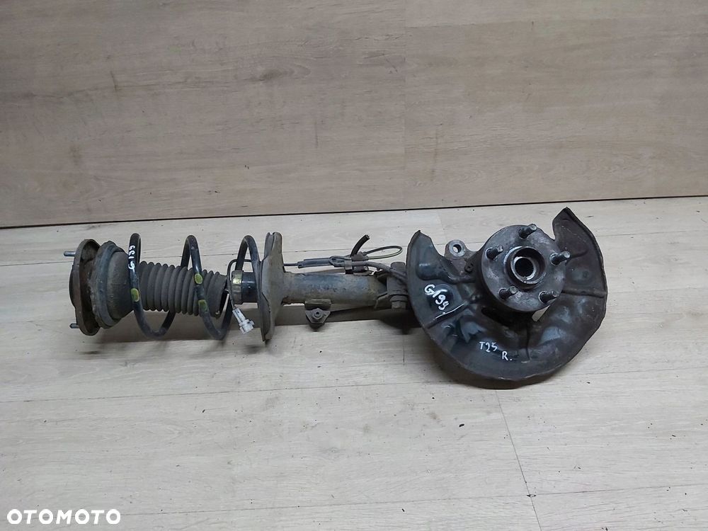 TOYOTA Avensis T25 03-08 amortyzator zwrotnica mcperson prawy przód 1,6 1,8