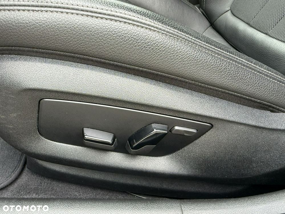 BMW Seria 5 - 24