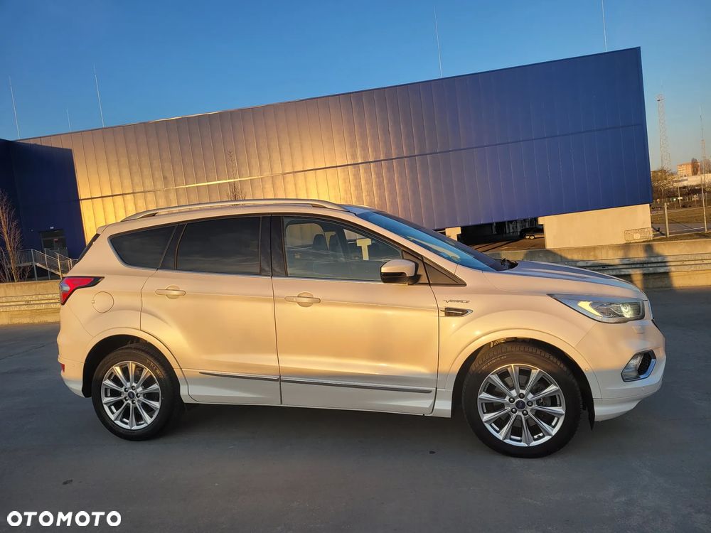 Ford Kuga - 9