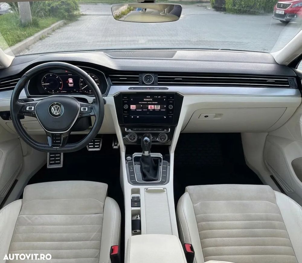 Volkswagen Passat 2.0 TDI DSG Highline - 6