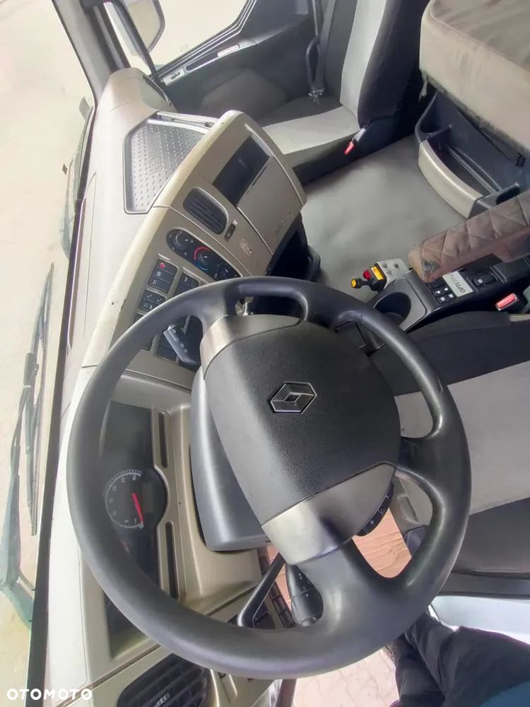 Renault Premium 460 - 9