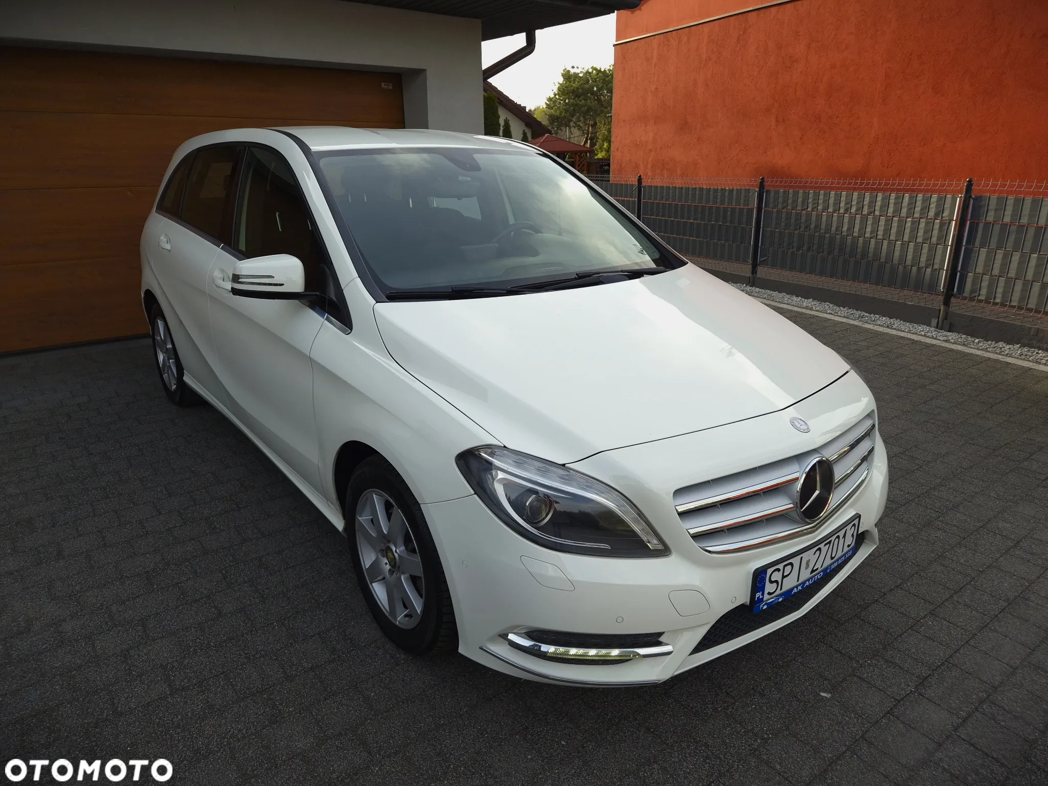 Mercedes-Benz Klasa B 200 BlueEFFICIENCY Edition 1 - 3