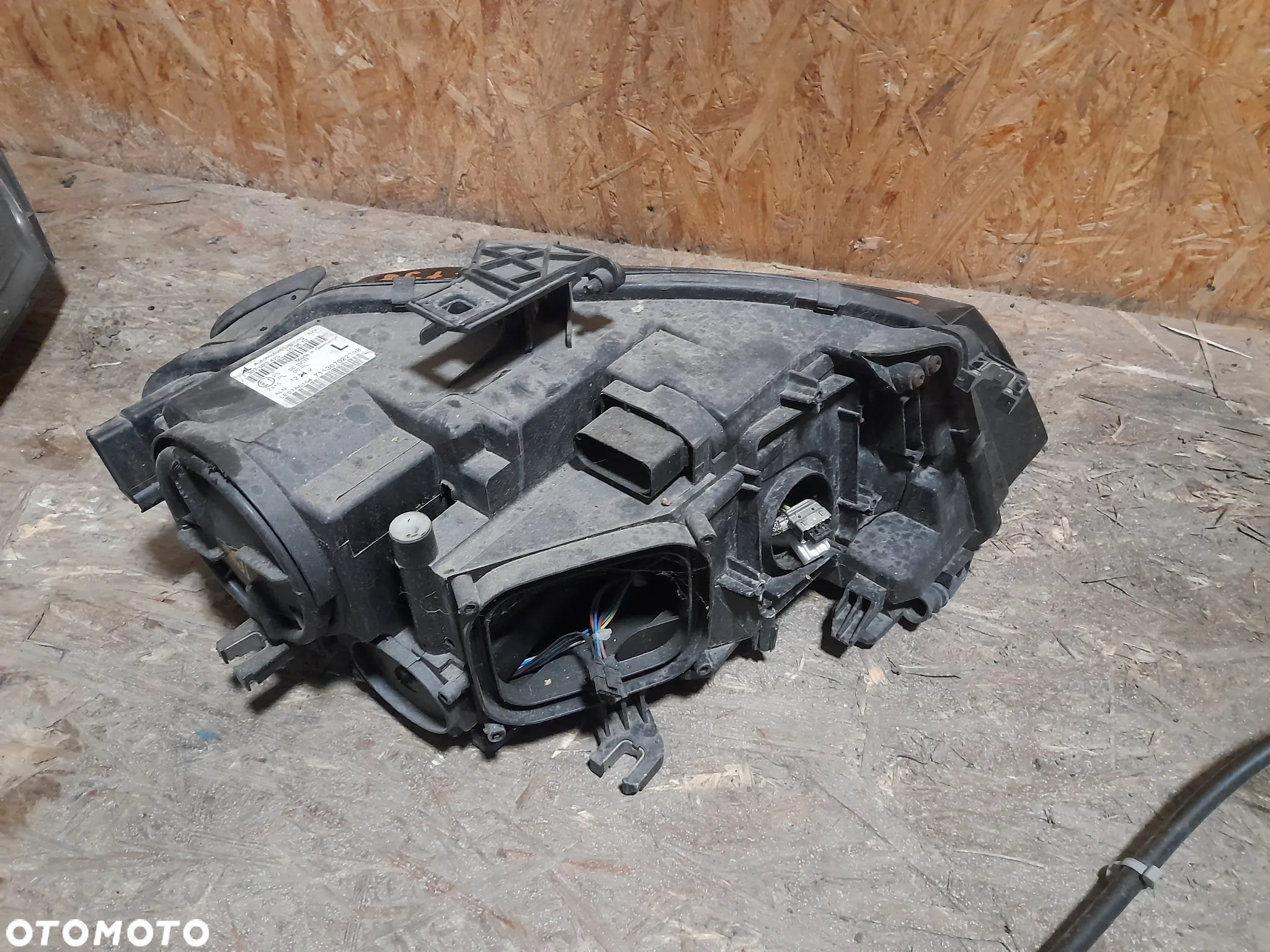 lampa reflektor lewy lewa a4 b8 LE07A6164 USZKODZONA - 2