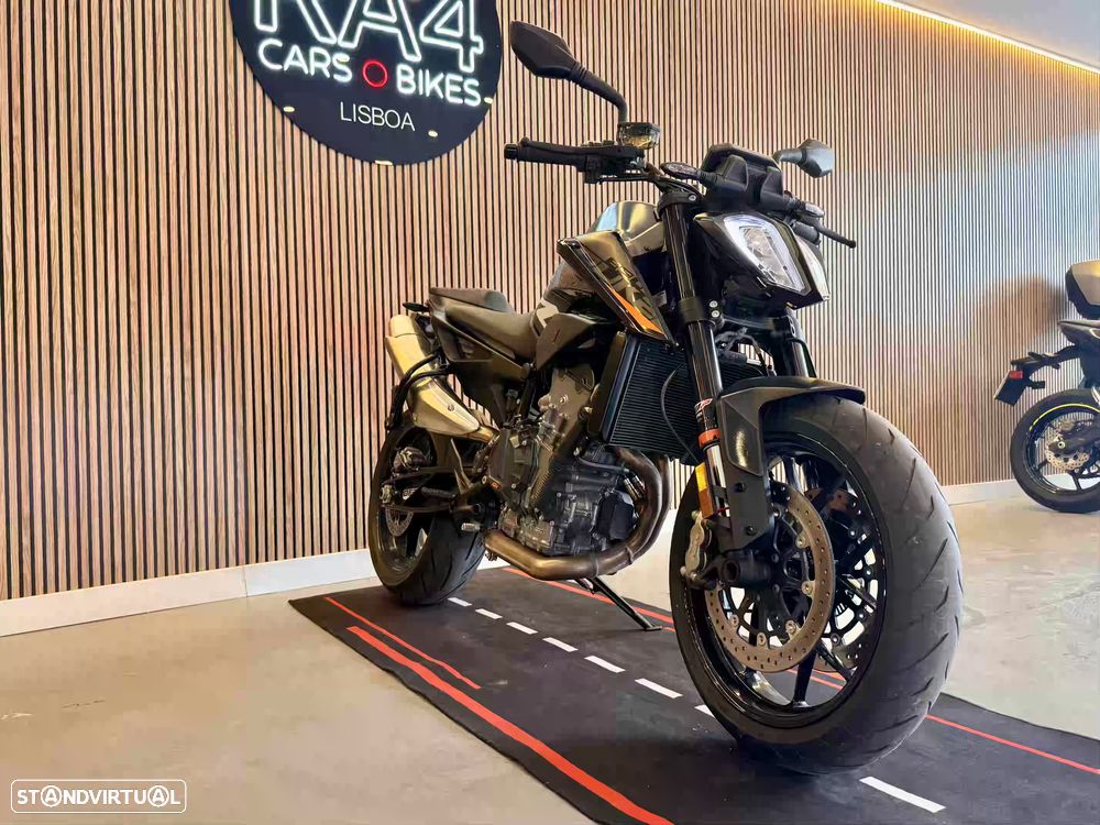 KTM Duke 890 - 11