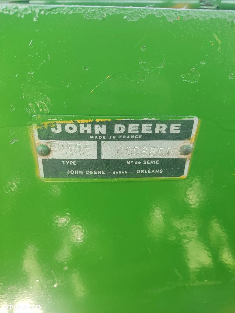 koparko ładowarka John Deere - 8