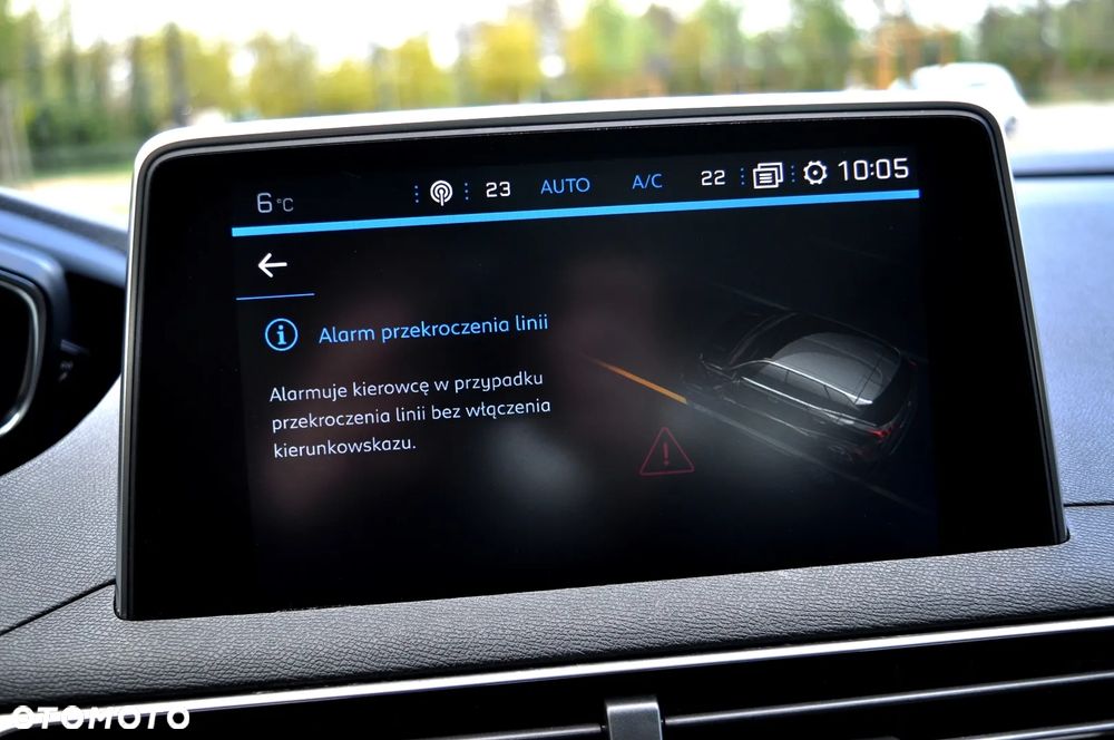 Peugeot 3008 1.2 PureTech Allure S&S - 28