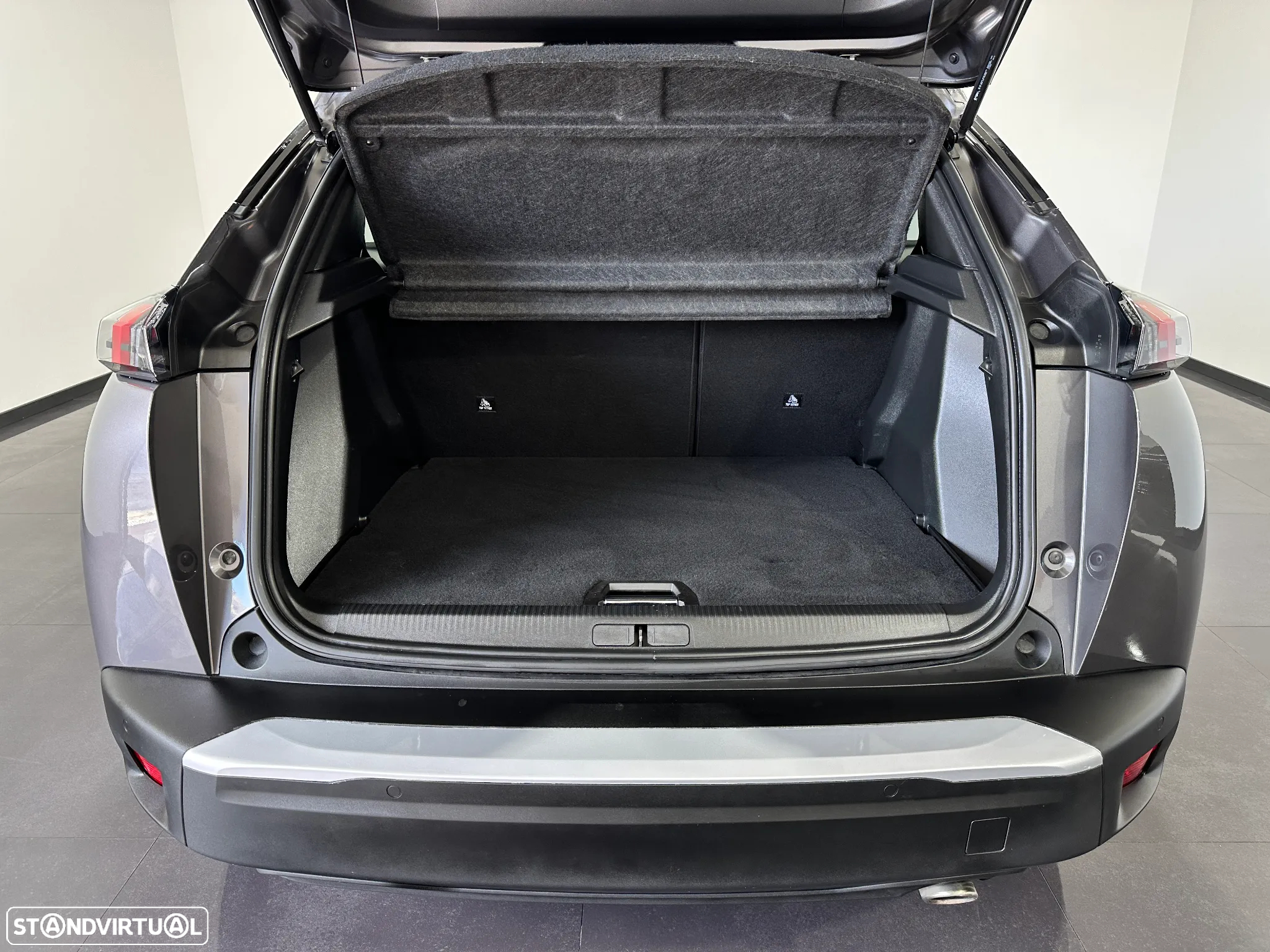 Peugeot 2008 1.5 BlueHDi Allure - 43
