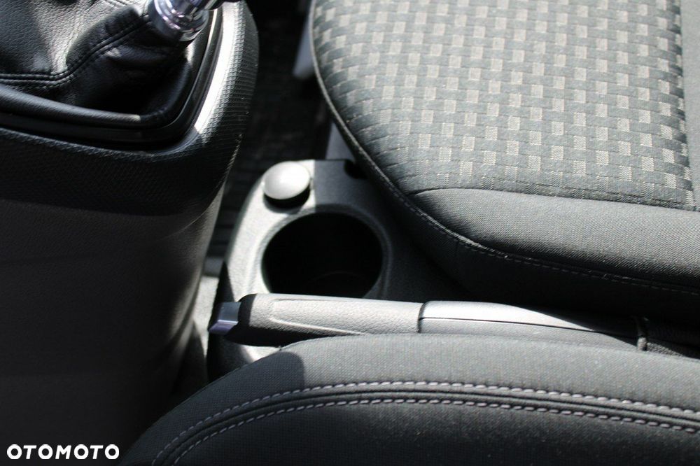 Ford Transit Connect - 18