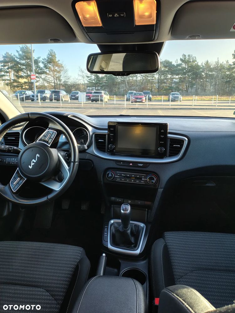 Kia XCeed 1.5 T-GDI M - 17