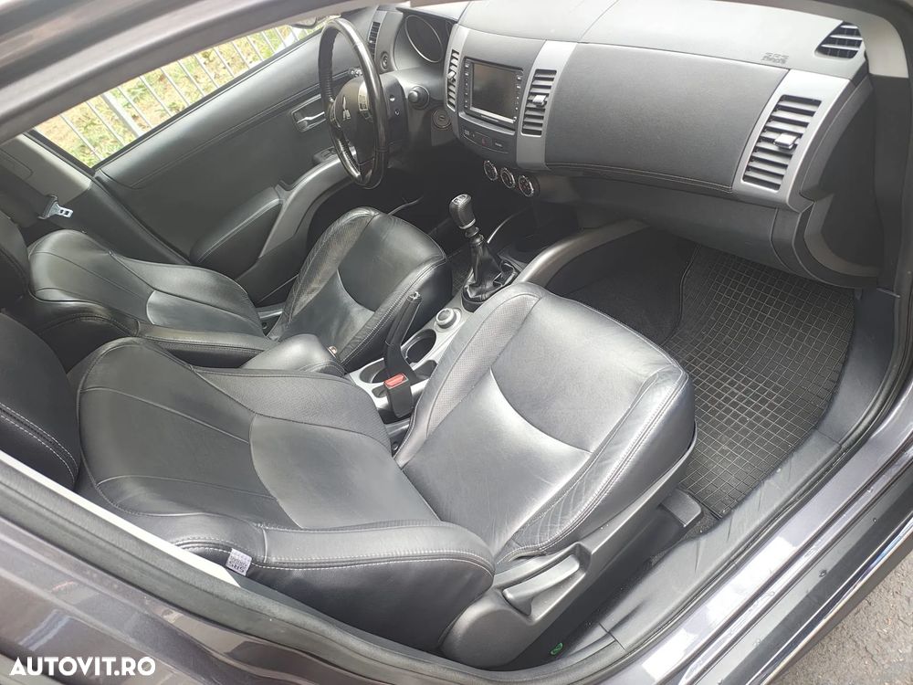 MITSUBISHI Outlander 2011 — imagine 7