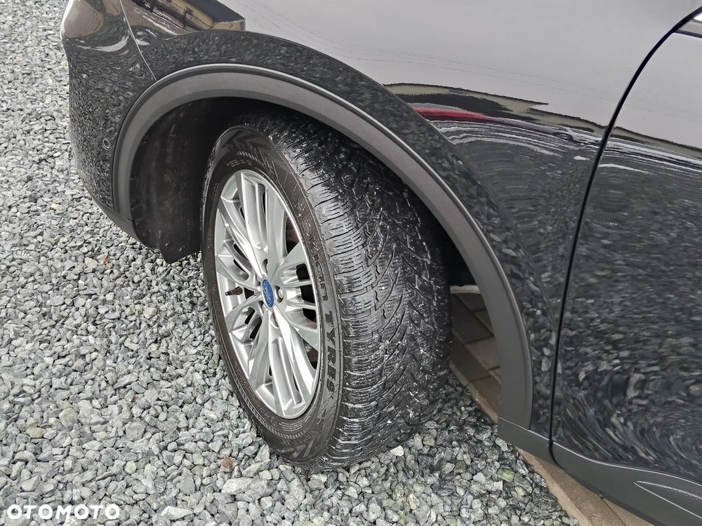 Ford Kuga 2.0 EcoBlue 4x4 TITANIUM X - 4