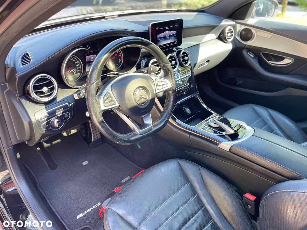 Mercedes-Benz Klasa C AMG 43 4-Matic - 12