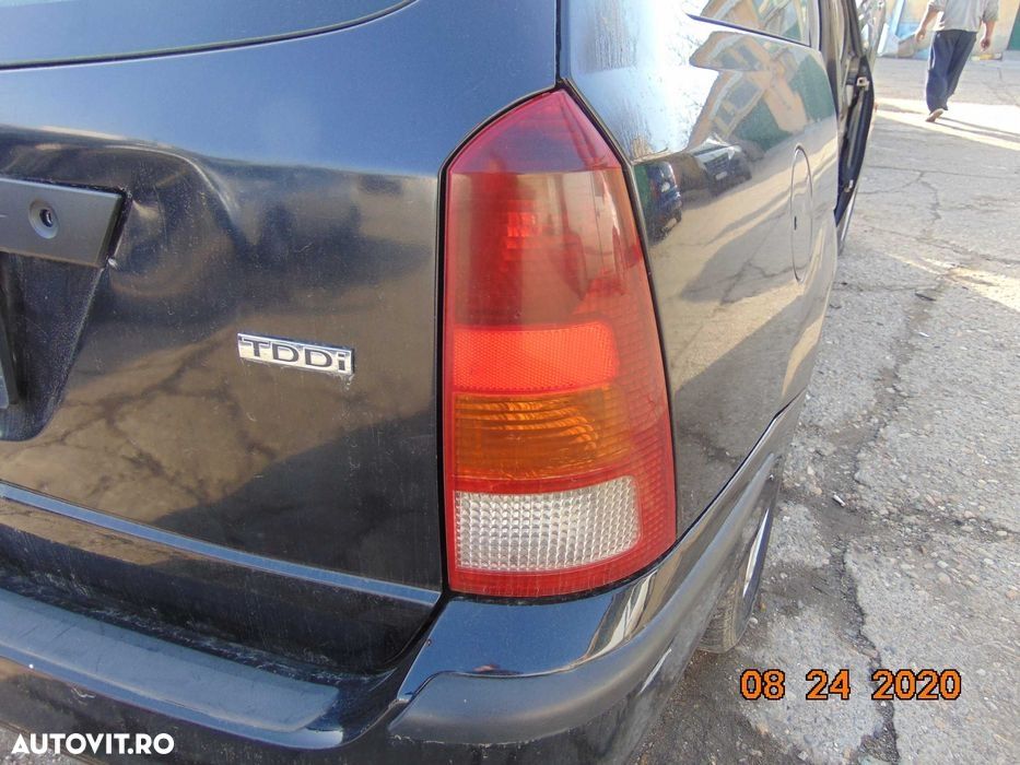Stop Ford Focus combi 1998-2004 stop dreapta stanga dezmembrez focus - 1