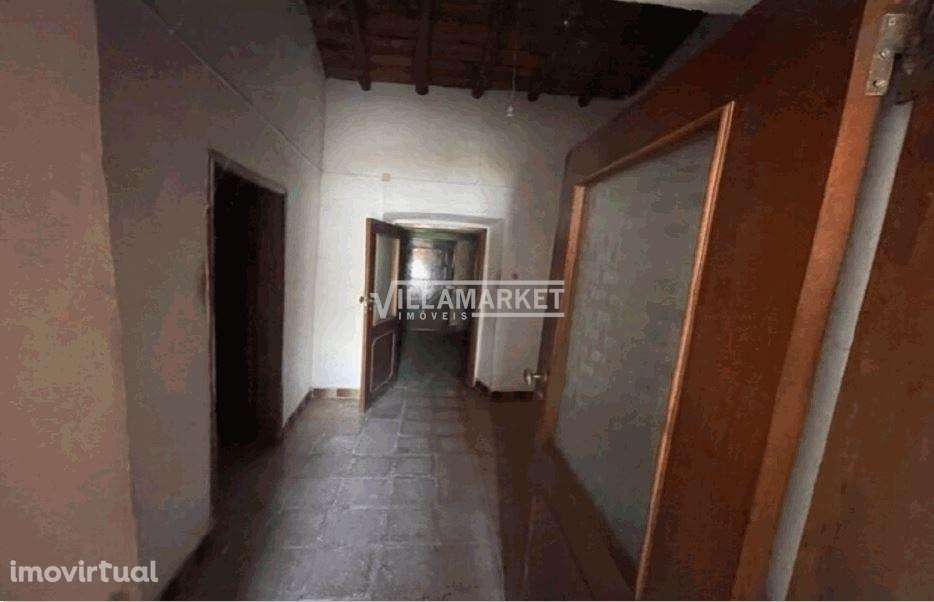 Moradia em banda V2 da banca implantada num terreno com 90 m2 situada - Grande imagem: 4/6