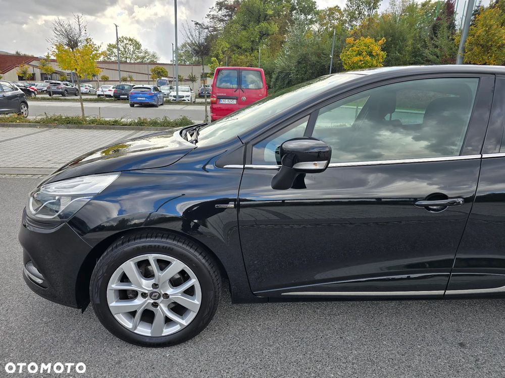Renault Clio - 32
