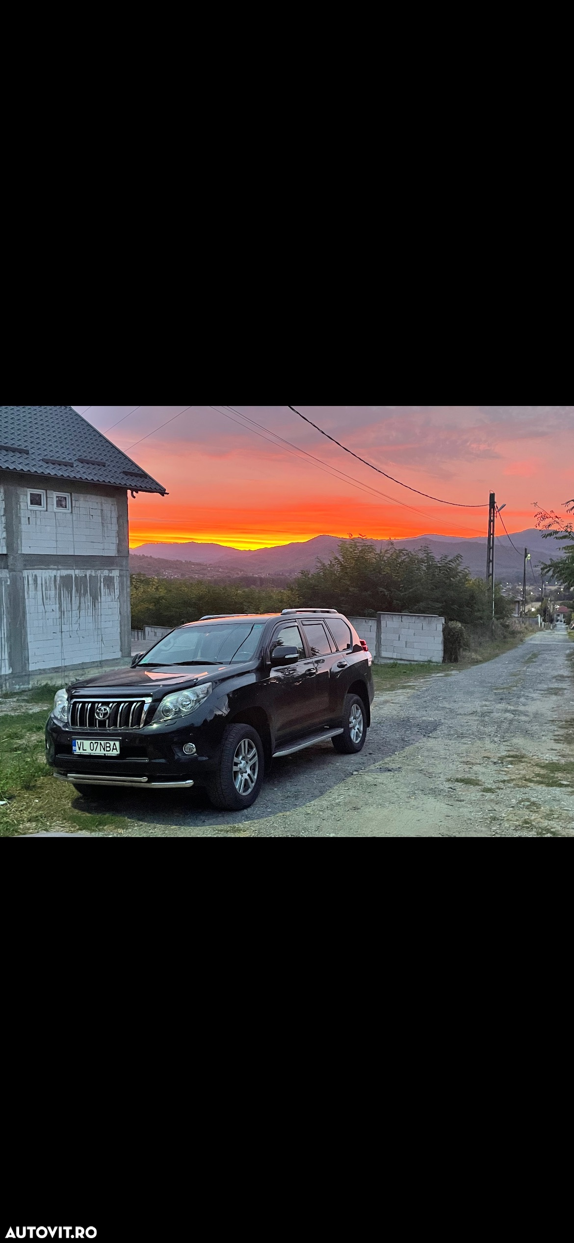 Toyota Land Cruiser - 2