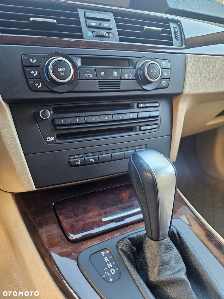 BMW Seria 3 - 16