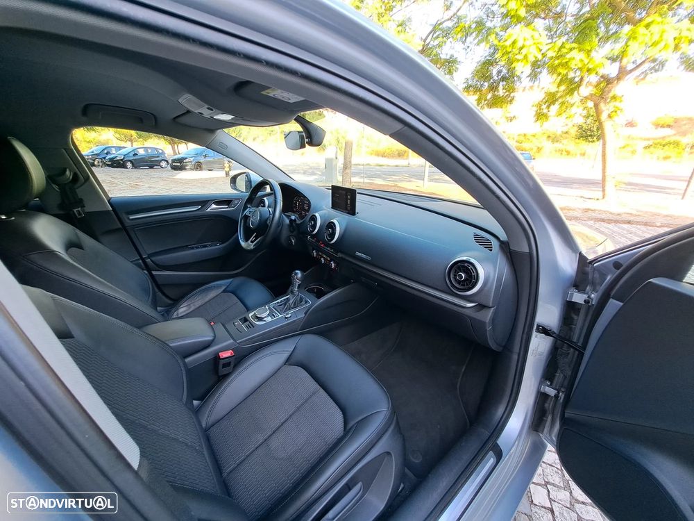 Audi A3 Limousine 1.0 TFSI S-line S tronic - 25