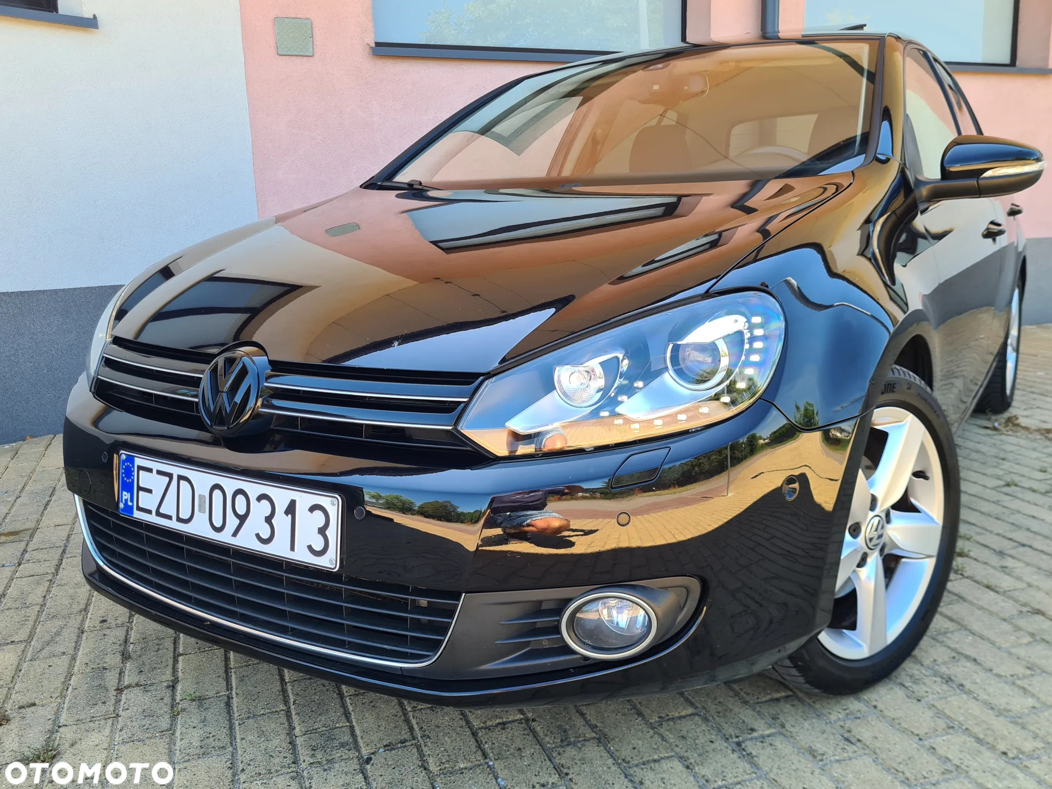 Volkswagen Golf VI 2.0 TDI Highline - 3