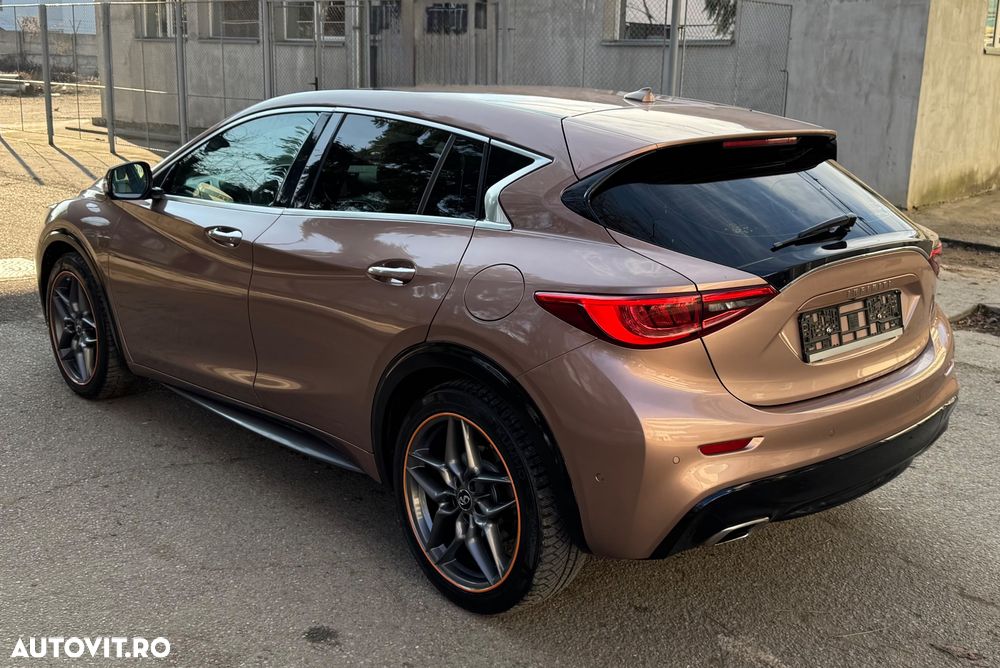 Infiniti Q30 2.2d DCT AWD Sport Tech - 6