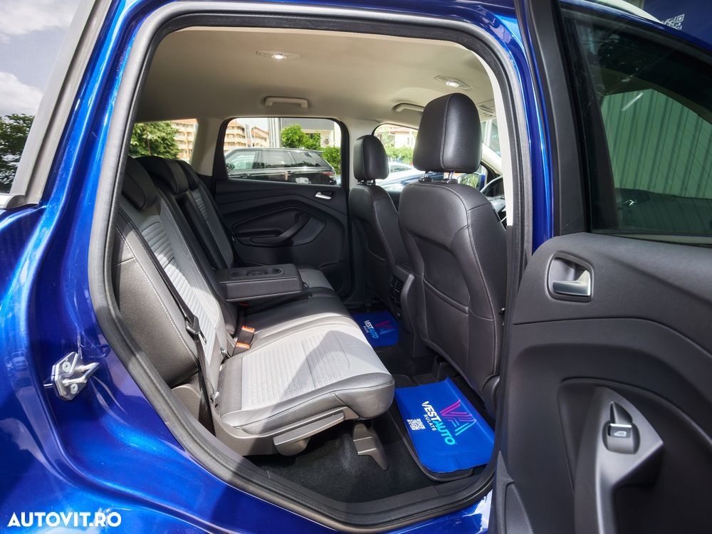 Ford Kuga 1.5 EcoBoost 2x4 Titanium - 17