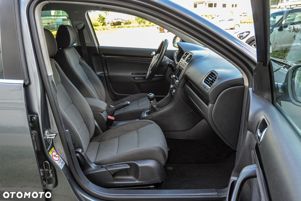 Volkswagen Golf - 12