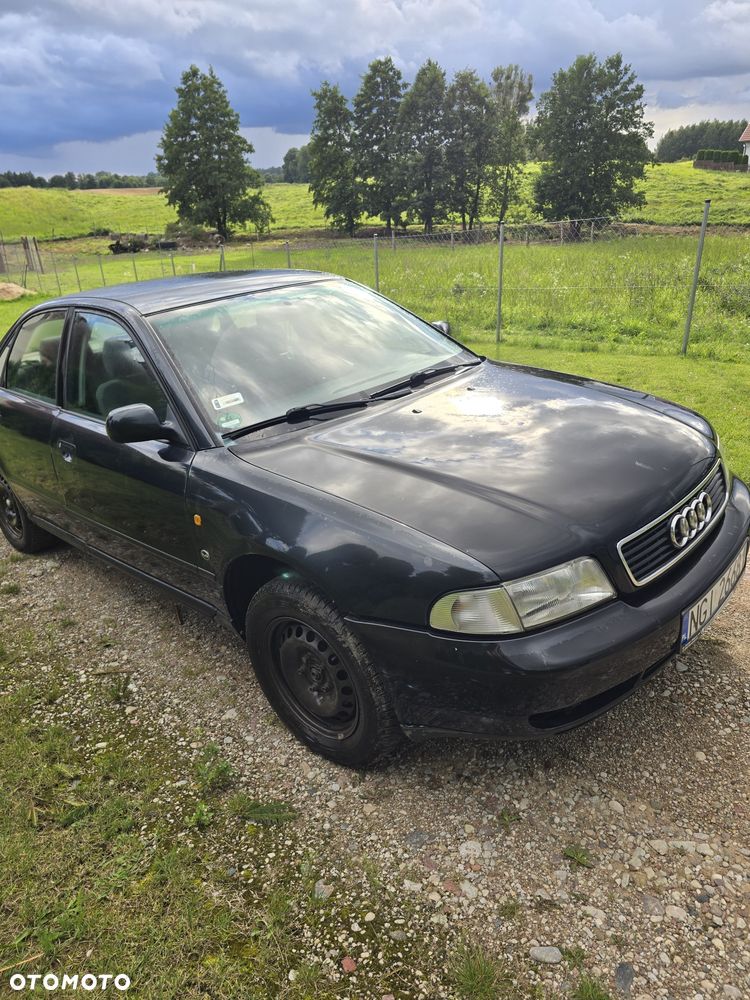 Audi A4 Limousine - 3