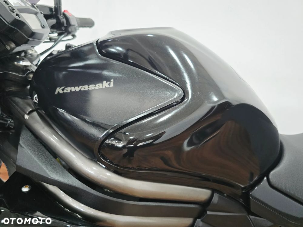 Kawasaki ER - 27