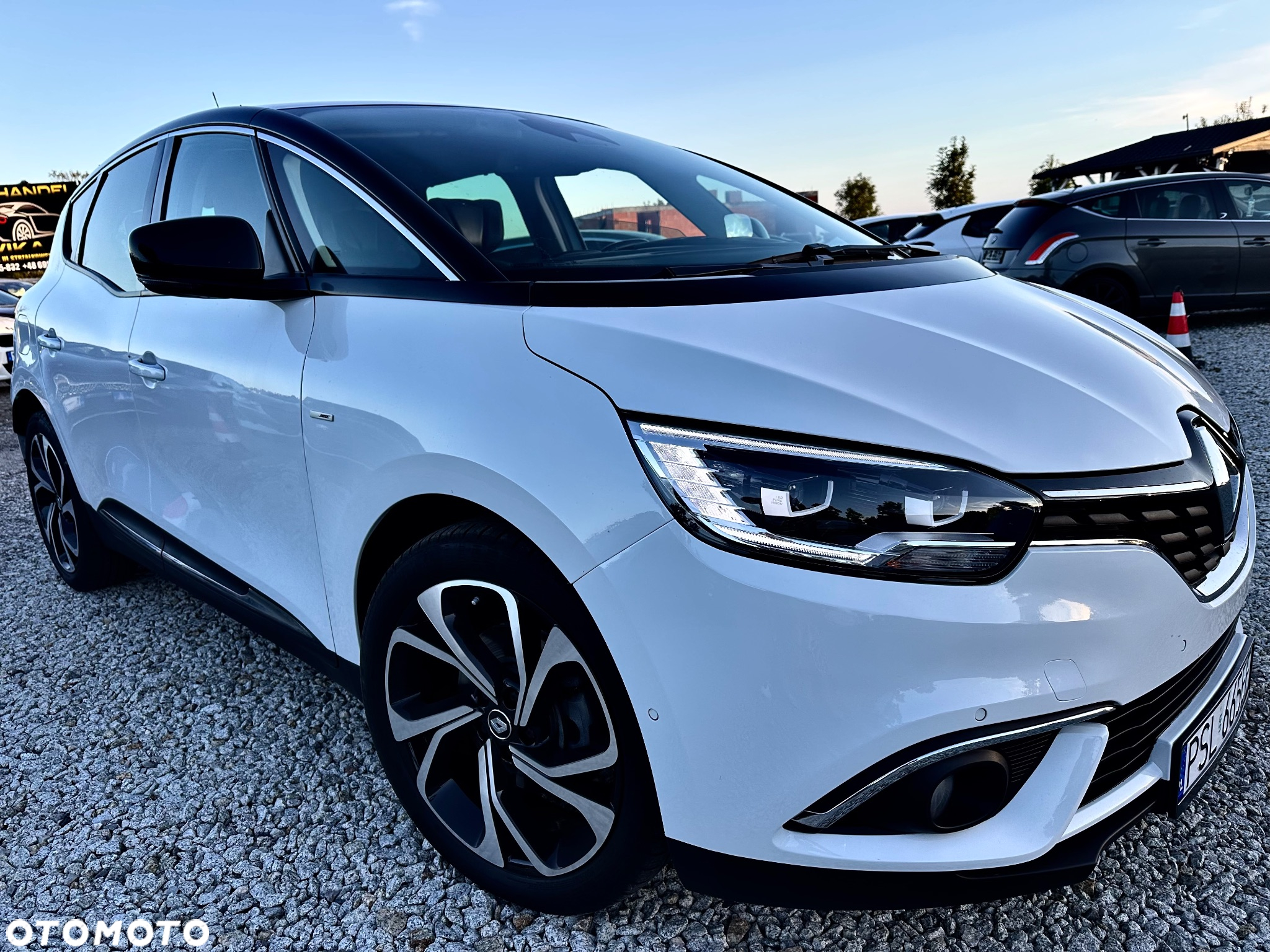 Renault Scenic ENERGY dCi 110 EDC BOSE EDITION - 37