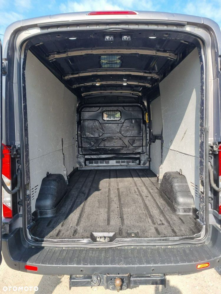 Ford Transit - 17