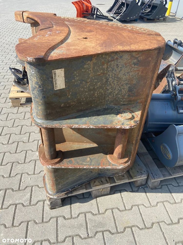 Używana Łyżka o szerokości 100 cm z zębami na sworzniu 65 mm  Volvo Cat, Kubota, JCB - 2