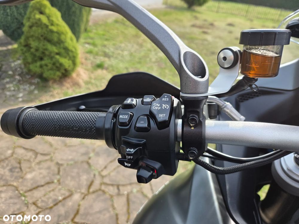 Ducati Multistrada - 15