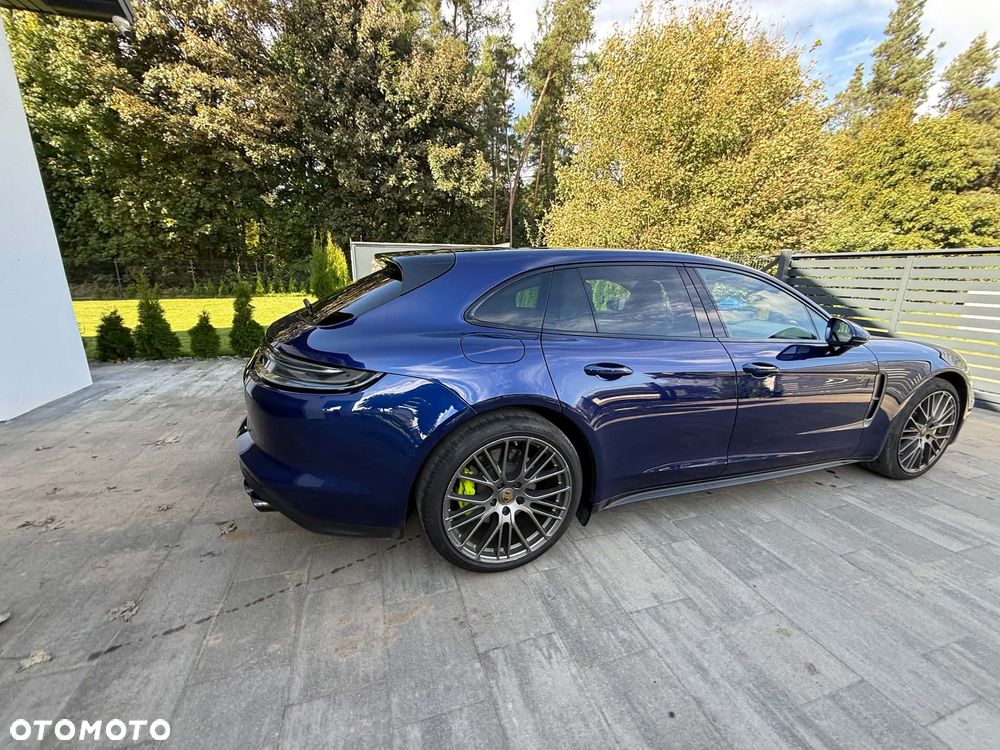 Porsche Panamera 4 Platinum Edition - 30