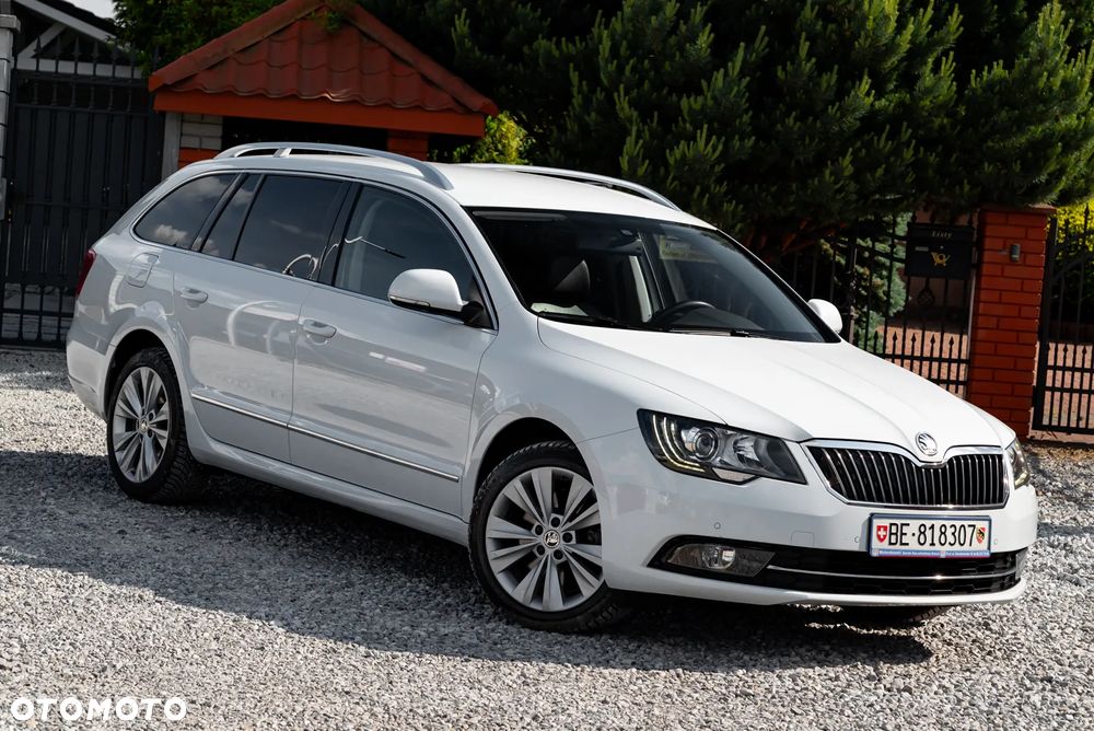 Skoda Superb 2.0 TDI Green tec 4x4 DSG Elegance - 3