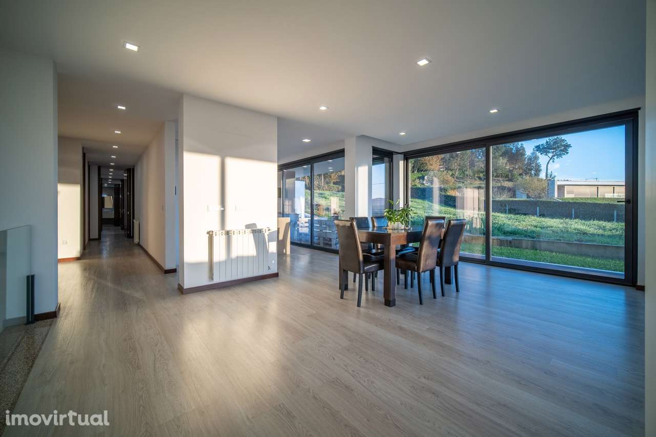Moradia Individual T3, com jardim e vistas desafogadas - Grande imagem: 4/42