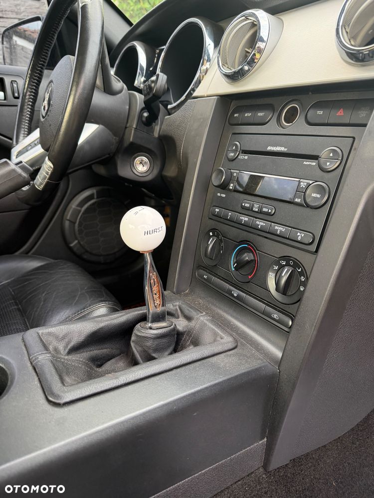 Ford Mustang 4.6 V8 GT - 19