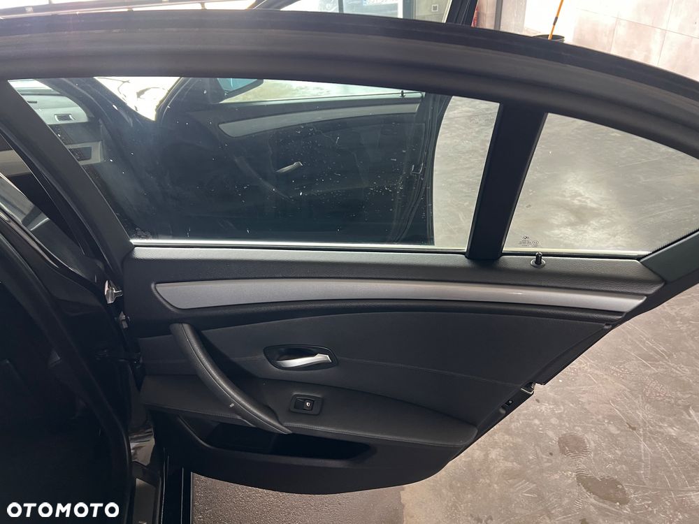 BMW Seria 5 - 24