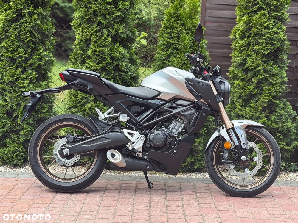 Honda CB - 3