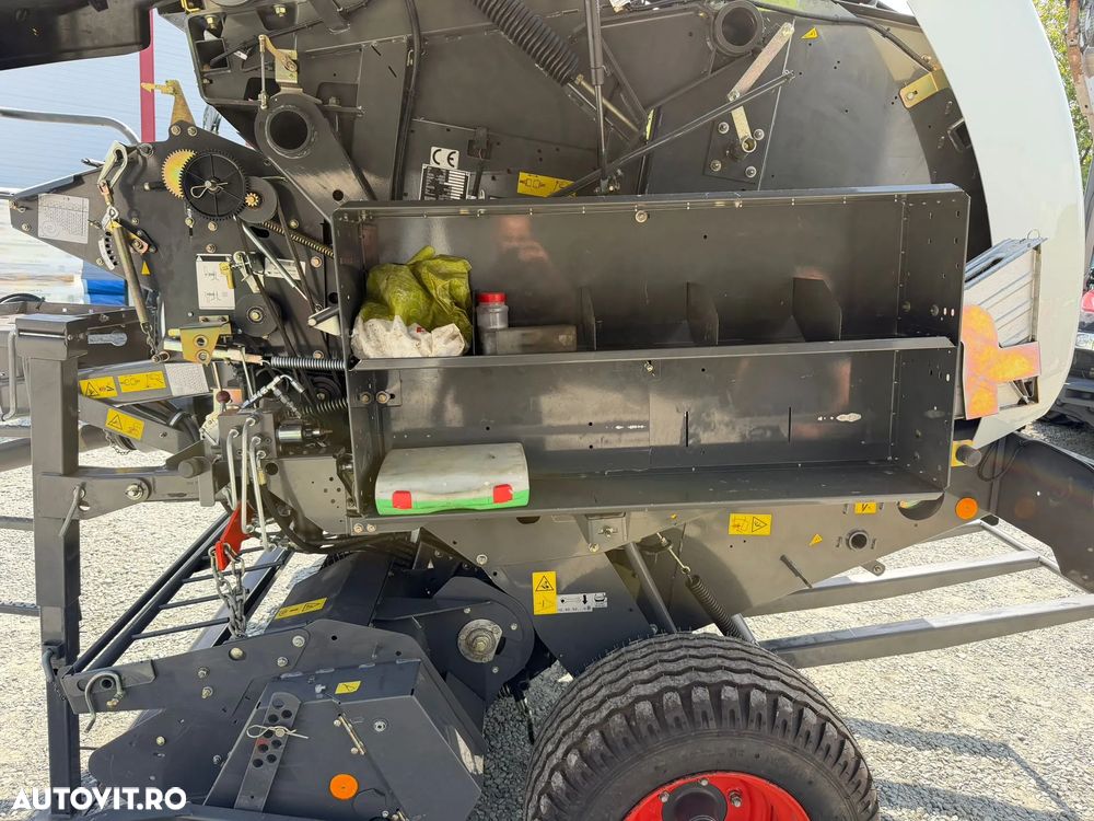 Claas Variant 360 - 6
