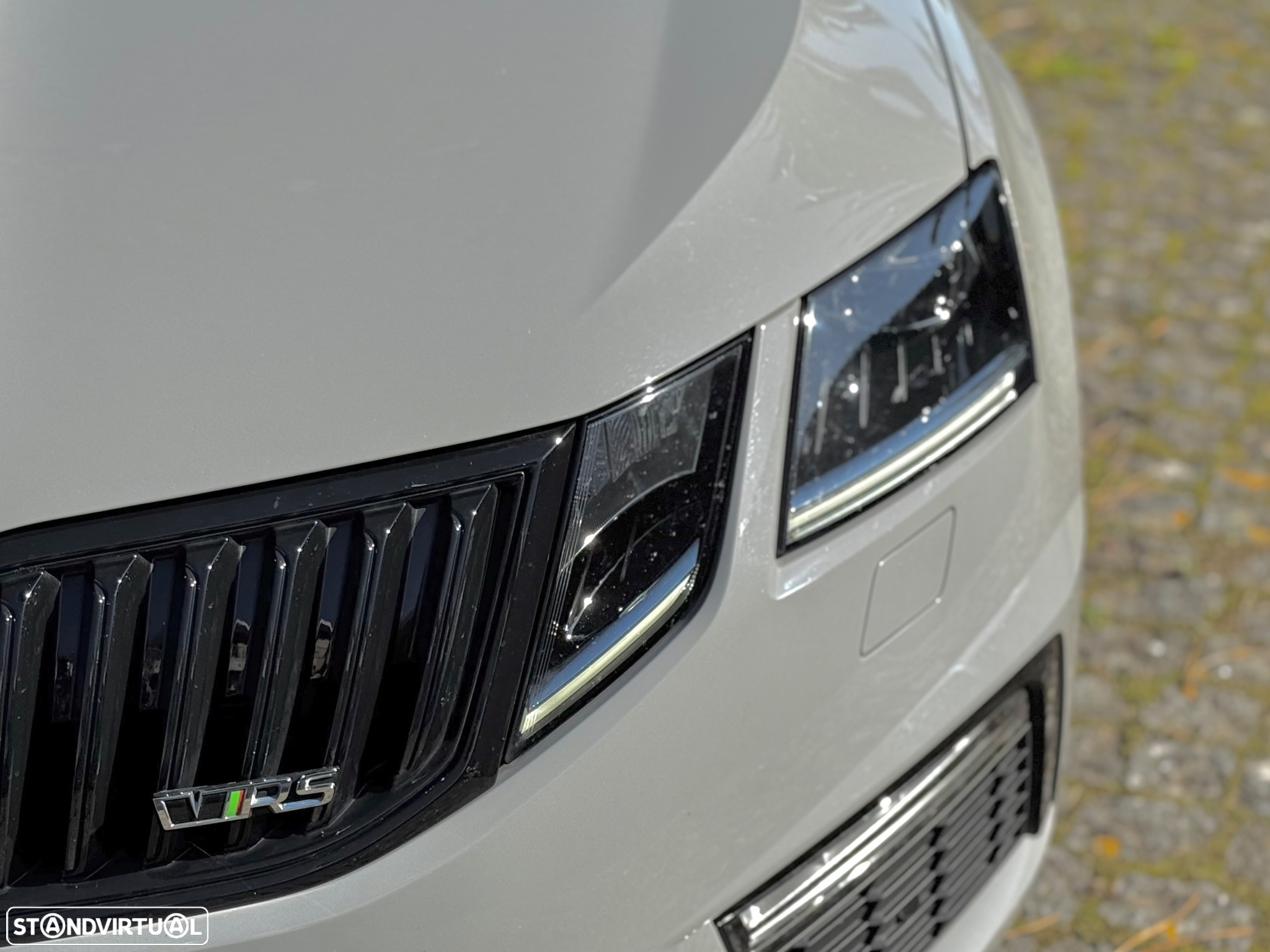 Skoda Octavia Break 2.0 TDI DSG 4x4 RS First Edition - 8