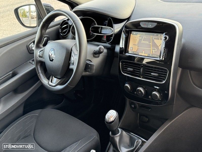 Renault Clio Sport Tourer 0.9 TCE Limited - 23