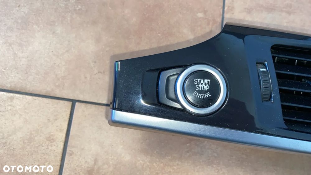 BMW X3 F25 KRATKI NAWIEWU ŚRODKOWE 9184743 - 2