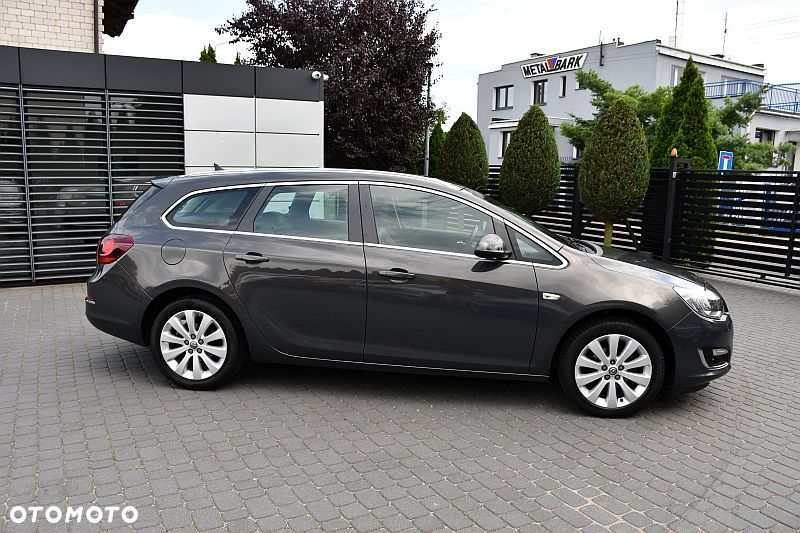 Opel Astra 1.4 Turbo Cosmo - 28