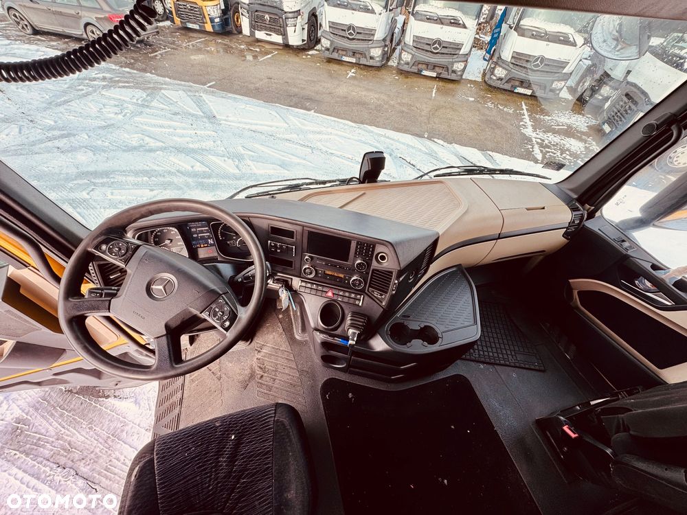 Mercedes-Benz Actros - 6