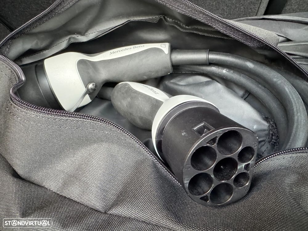 Mercedes-Benz A 250 e AMG Line - 18