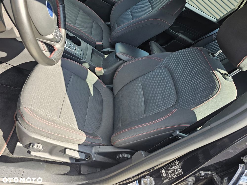 Ford Kuga 2.5 FHEV FWD ST-Line - 17